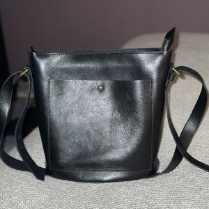 Madewell Transport Bucket Bag